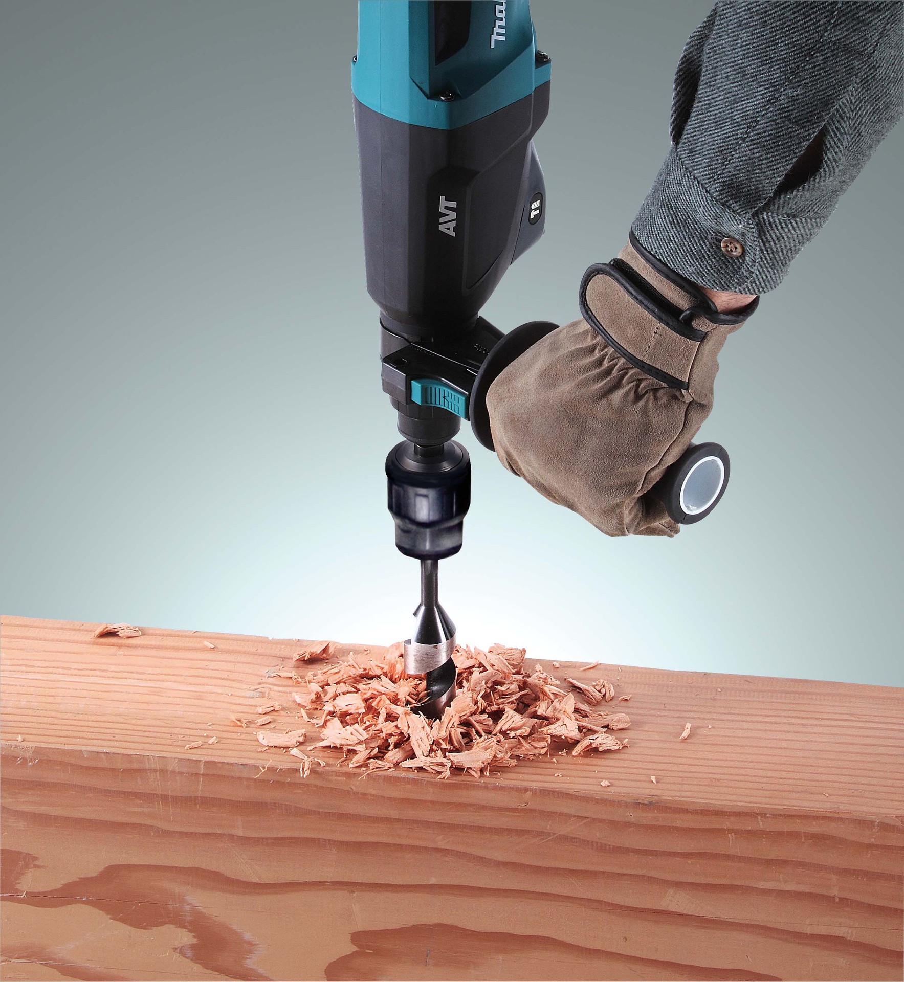 牧田 Makita HR2611F電錘評(píng)測(cè)” 低震動(dòng)”、“多動(dòng)能效率與表現(xiàn)”還在此刻一同融入錘林錘世界的全方位選擇之點(diǎn)源然力作推薦[低振動(dòng)之王]